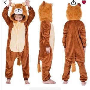 New with tags:- lion onesie for 7 - 9 year olds